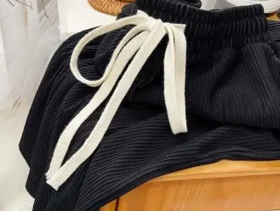 Women Trousers Pants with A High Waisted Slim Fit And Floor Length Pleated Straight Pants for Ladies Wide Leg Pants