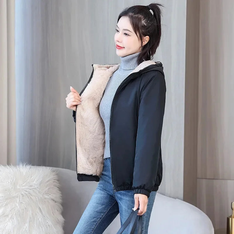 Add Velvet Padded Coat Women 2025 Winter Hooded Outerwear Ladies Warm Cotton-Padded Jacket New Fashion Overcoat Short Female Top